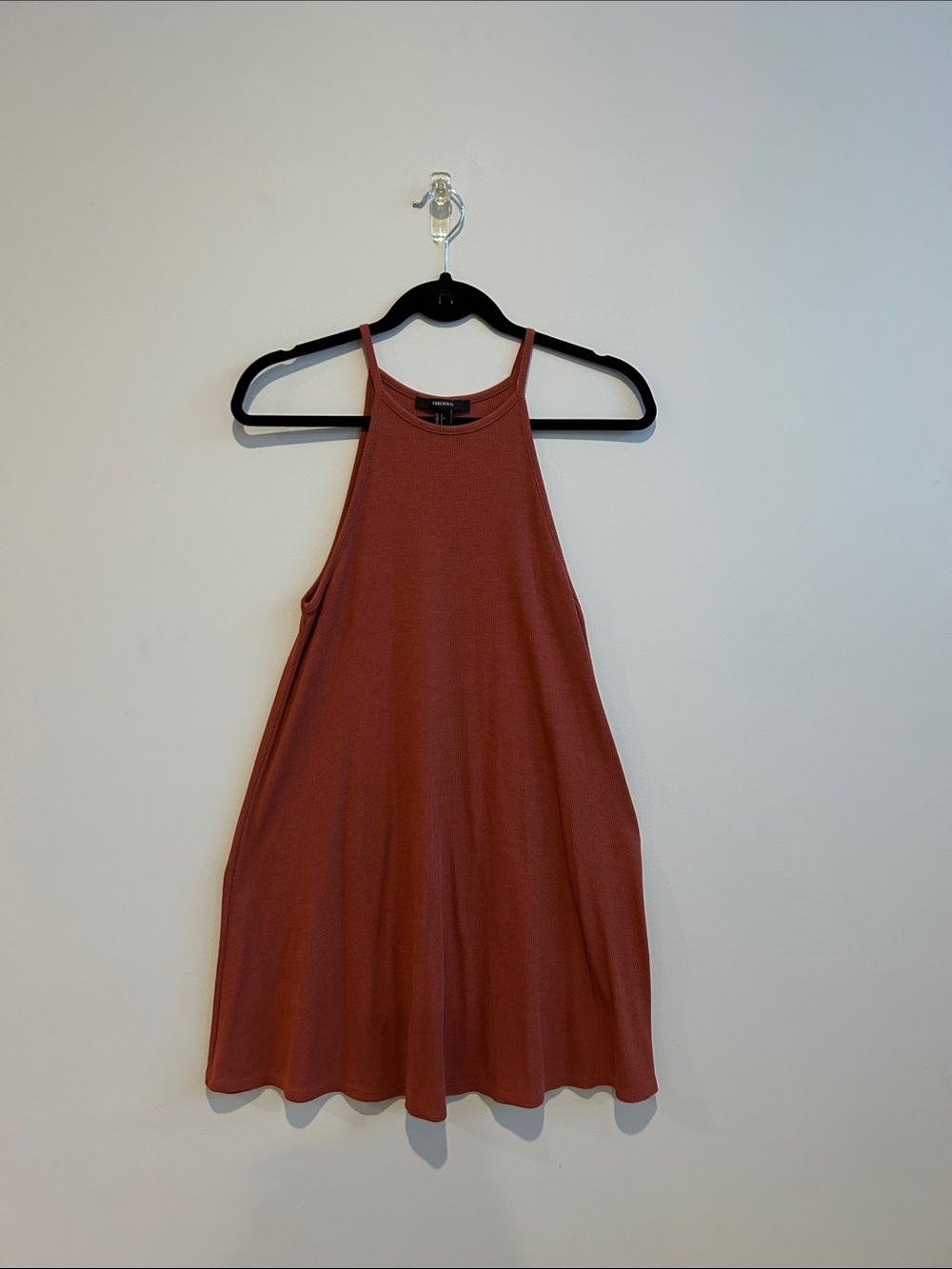 Sleeveless High-Neck Swing Tank Top - Rust